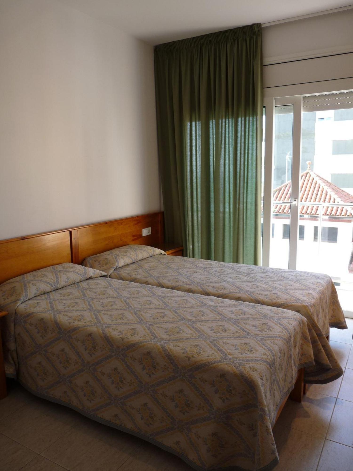 Apartaments Tropic โยเรตเดมาร์ ภายนอก รูปภาพ